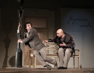 у виставі Добрі люди... 