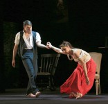 у виставі Пасажир без багажу 