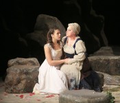 у виставі Джульєтта і Ромео 