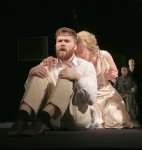 у виставі Пасажир без багажу 