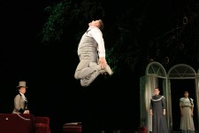 у виставі Вишневий сад 