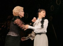 у виставі Вишневий сад 