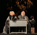 у виставі Вишневий сад 