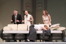 у виставі Занадто одружений таксист 