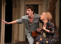 у виставі Святе сімейство 