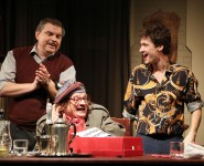 у виставі Святе сімейство 