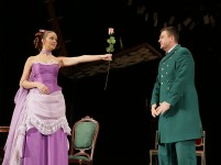 у виставі Тепленьке місце 