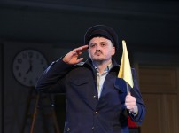 у виставі Безіменна зірка 