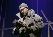 у виставі Каліка з острова Інішмаан 