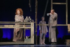 у виставі Каліка з острова Інішмаан 