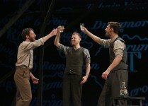 у виставі Переклади 