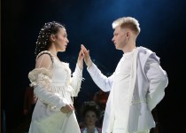 у виставі Джульєтта і Ромео 