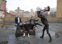 у виставі Молитва за Елвіса 